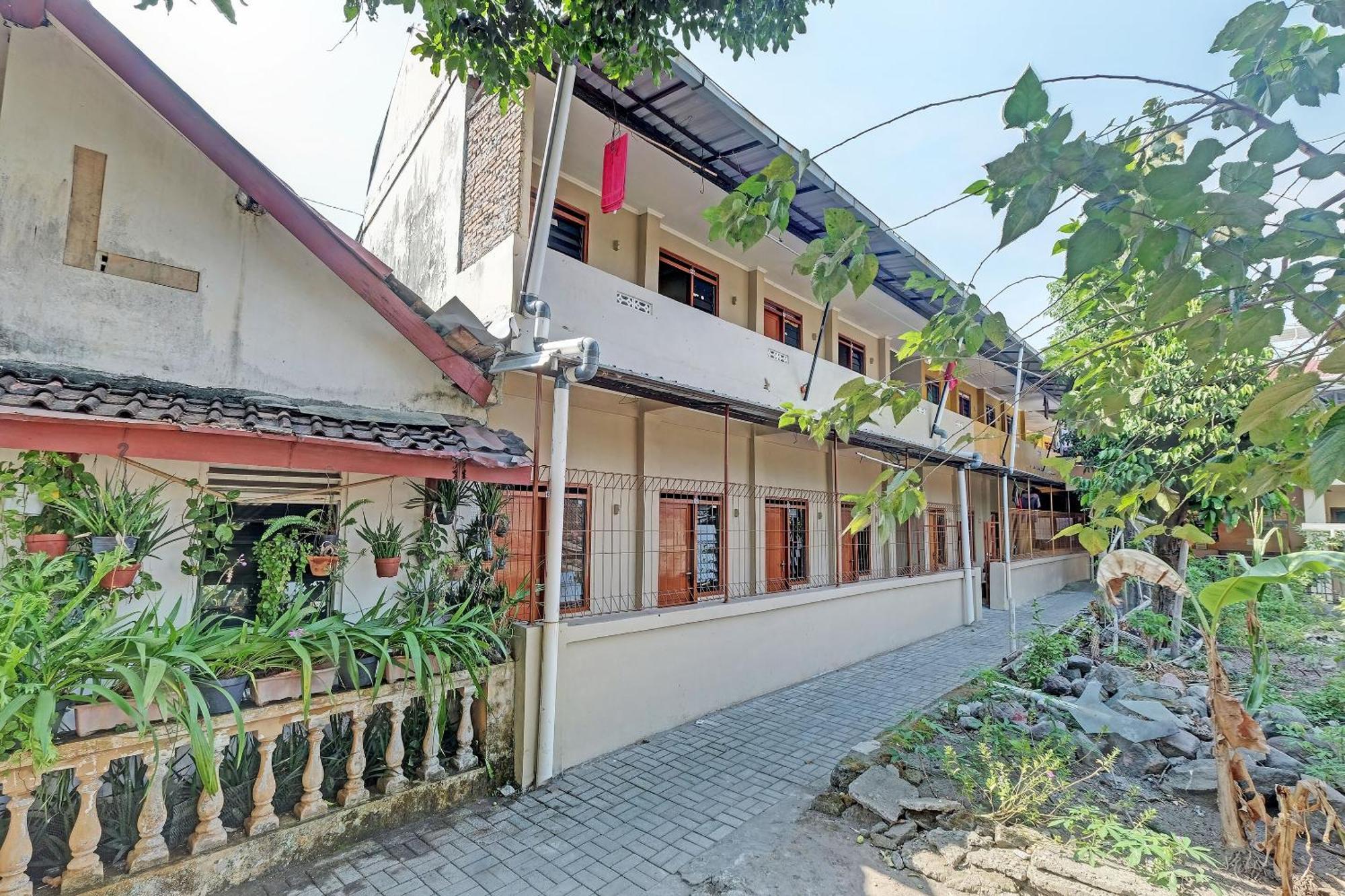 Spot On 92934 Nusantara Syariah Yogyakarta Exterior foto