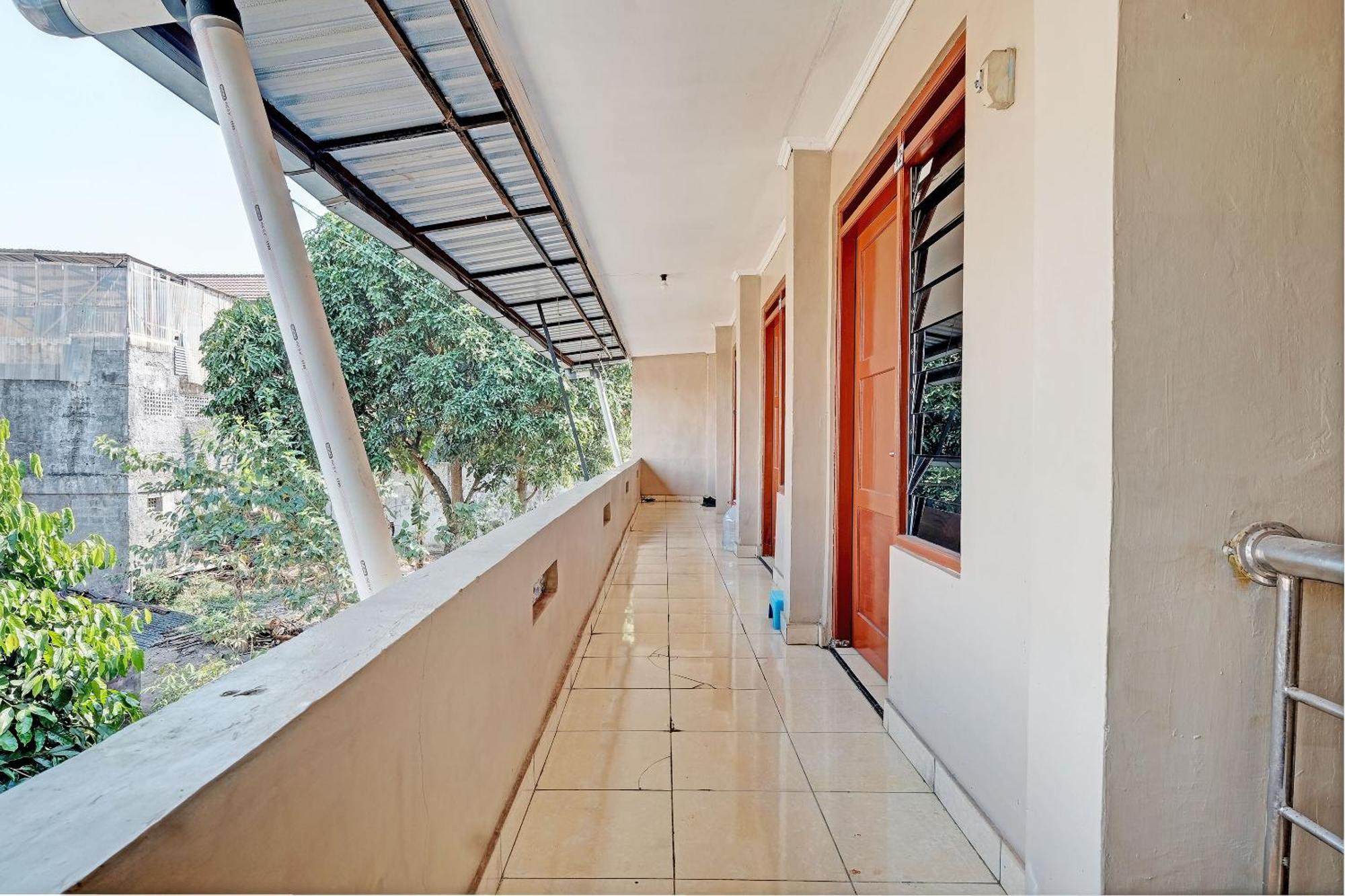 Spot On 92934 Nusantara Syariah Yogyakarta Exterior foto